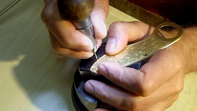Ручная гравировка на GANZO G708 часть 4 смотреть онлайн