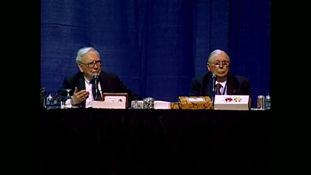 Warren Buffett: 'We never want to trade away reputation for money' смотреть онлайн