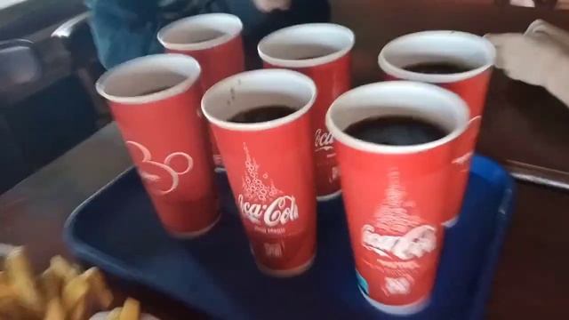 Провели целый день в ДИСНЕЙЛЕНДЕ ПАРКЕ? /Увидели ночное шоу ЗАМКА ДИСНЕЯ #париж #диснейленд смотреть онлайн