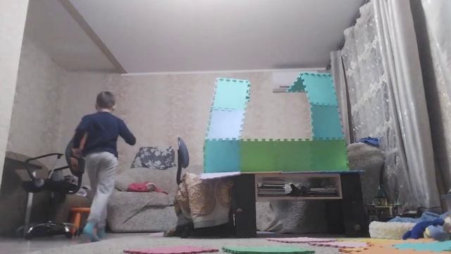 дом на 10 этаже смотреть онлайн