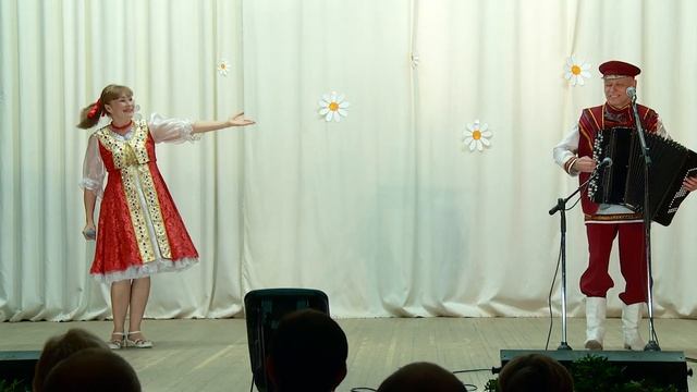 Группа "НАРОДНЫЙ ХИТ" - "Гуляночка", сл. и муз. Юрия Вахрушева. смотреть онлайн