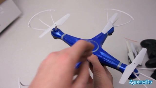 Квадрокоптер Yidajia D60: Видео обзор и распаковка смотреть онлайн
