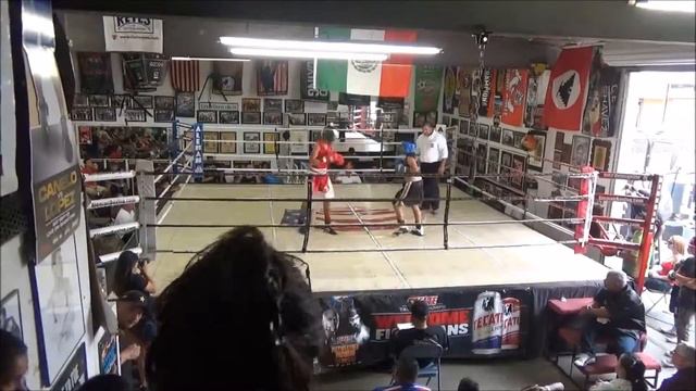 2015.09.12 04 Angel Chavez – MXN Boxeo Salinas 13 137 vs Osmel Avila - Aleman Fresno 13 131 смотреть онлайн