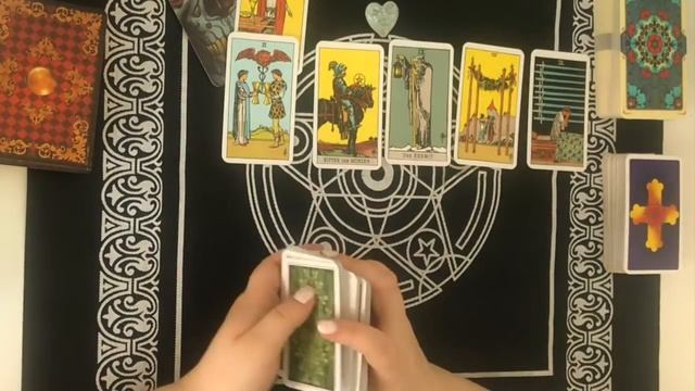 Асмр Гадание | Почему он молчит? смотреть онлайн