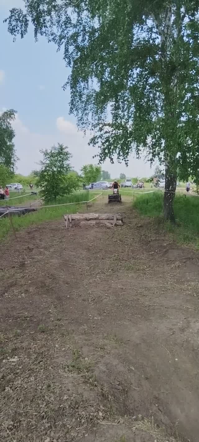 На стадионе не все в порядке 😉 #shorts смотреть онлайн