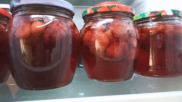 Переезд под Краснодар. Сезон заготовок начался. Клубника и вкусненькое варенье из нее. смотреть онлайн