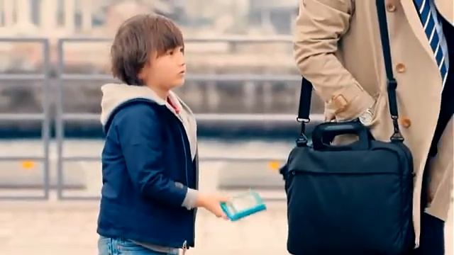 How Kids React When Adults Drop Wallets In Front Of Them HD смотреть онлайн