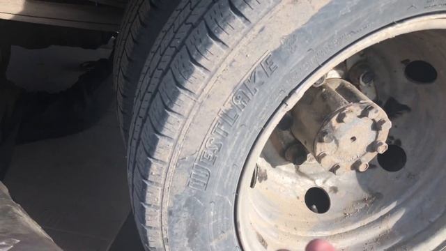 # 17 Выгрузился в Москве, приехал на стоянку Мега Белая дача к Андрюхе, мелкий ремонт... смотреть онлайн