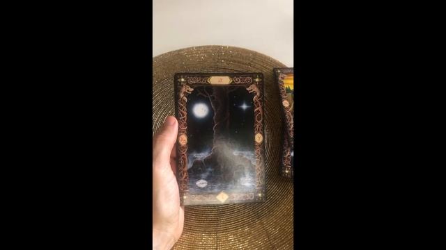 Руны. Обзор колоды карт "Сила рун". смотреть онлайн