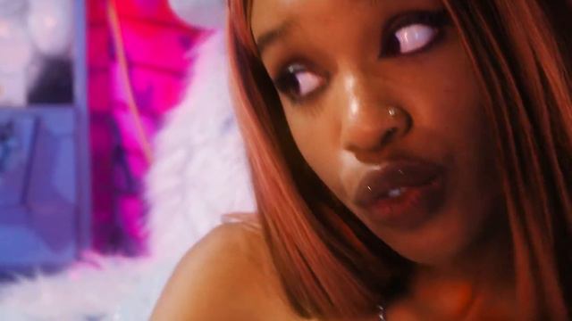 CLIP - SAD B!TCH (OFFICIAL MUSIC VIDEO) смотреть онлайн