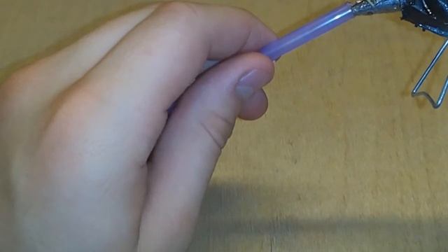 Как сделать поплавок из пластиковой трубочки? смотреть онлайн