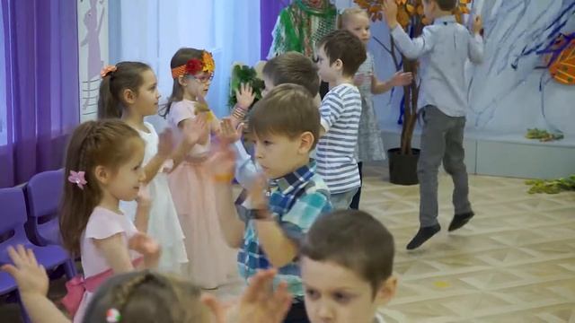 Видеосъемка утренника в детском саду. Праздник осени в саду. Детская видеосъемка смотреть онлайн
