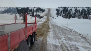 Камаз не вытянул в подъем,идём ему на помощь.