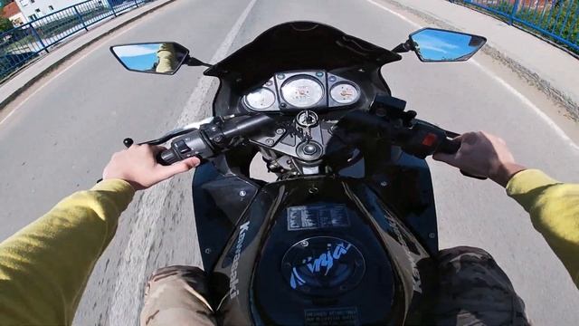 KOLIKO JE BRZ MOTOR OD 250 KUBIKA? KAWASAKI NINJA 250R UBRZANJE смотреть онлайн