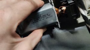 VW Tiguan, проблема с эл.мотором стеклоподъёмника. Как в ручную поднять стекло.