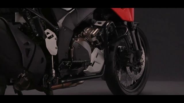 SUZUKI V STROM 1050 XT 360° ORANGE/ WHITE 2020 смотреть онлайн