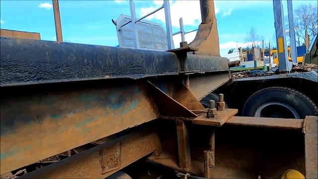 Запускал лесовоз. Уровень масла в двигателе (щуп может обмануть) смотреть онлайн