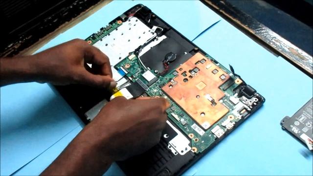 Acer Aspire One A114 disassembly screen mouse & keyboard replacement смотреть онлайн