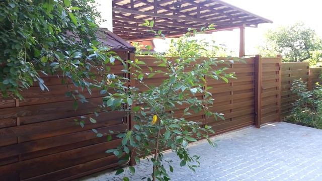 забор и ворота из дерева обернутого в пленку смотреть онлайн