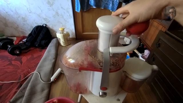 как выбрать соковыжималку!!! Moulinex ju58113e лучшая в своем классе!!!! смотреть онлайн
