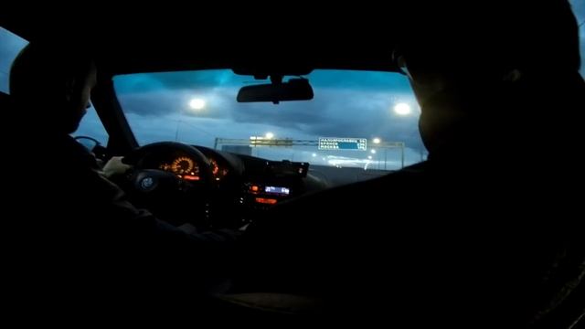 Гонка BMW M3 и Audi 200 смотреть онлайн