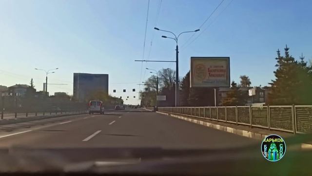 Очень много люде на улицах города. Одесская шок / Харьков