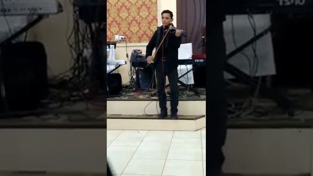 Buxoro to‘y. Botir Boltayev (Bijan-skripka)- "Vals" смотреть онлайн