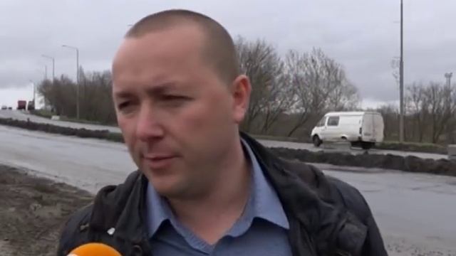 Капитальный ремонт дорог начался с замены бордюров смотреть онлайн