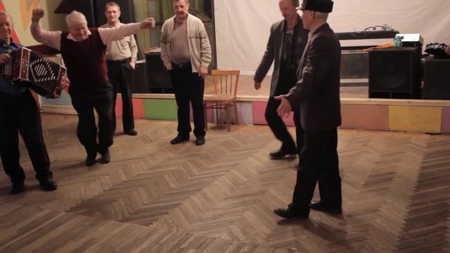 Деды пляшут. Вологодская, Череповецкий район смотреть онлайн