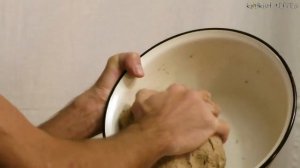 Каким должно быть тесто для хлеба, по липкости и консистенции