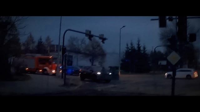 [Nowość] Przejazd alarmowy nowego GBARt 3/24 Renault D16 z JRG Bełchatów смотреть онлайн