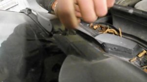 Снятие щетки стеклоочистителя - Mersedes C124 300E Coupe Купе