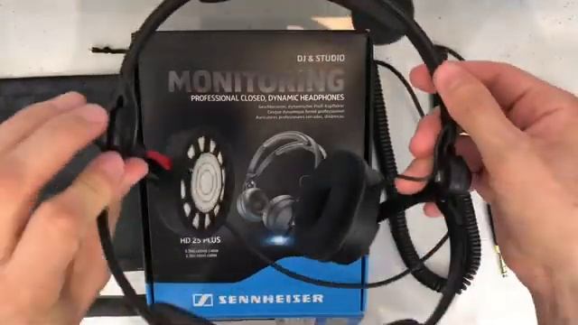 Сравнение Sennheiser HD25 Plus VS. Sony MDR-7506 | Качество материалов и сборка | Matching quality смотреть онлайн