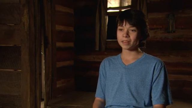 Cowboys & Aliens Cast Interview - Noah Ringer смотреть онлайн
