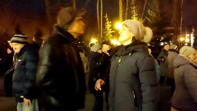 Я НЕ МОГУ ТЕБЯ ЗАБЫТЬ!??❤️/ТАНЦЫ В ПАРКЕ ГОРЬКОГО ХАРЬКОВ ДЕКАБРЬ 2021 смотреть онлайн