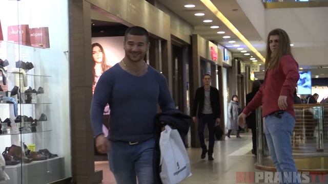 Пшшш пранк / Psh Prank смотреть онлайн