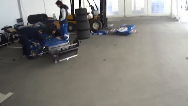 В паддоке классической формулы 1. Лотус Тьери Буттсена. Lotus F-1 in Baku world challenge. Part 4 смотреть онлайн