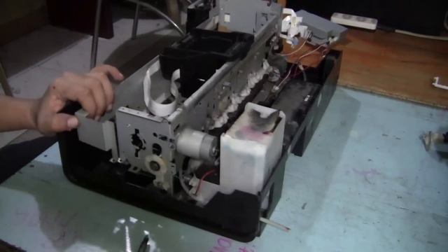 Disassembling Epson Stylus Photo P60 / T60 = Belt, Board, Sensor and Head смотреть онлайн