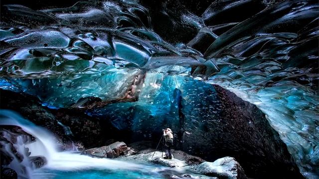 Ледяные пещеры Ватнайёкюль. Исландия. смотреть онлайн