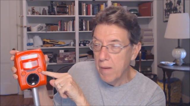 Duranom Solar Ultrasonic Animal Repeller with motion sensor strobe light and alarm sound deer chase смотреть онлайн