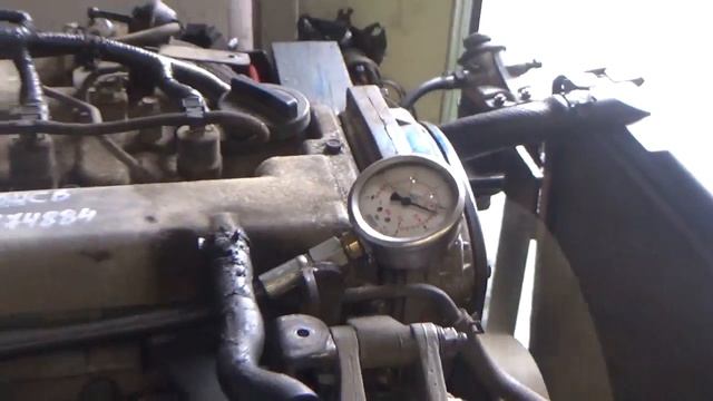Проверка давления масла в двигателе D4CB 4674884 Kia Sorento D4CB 145л.с. смотреть онлайн
