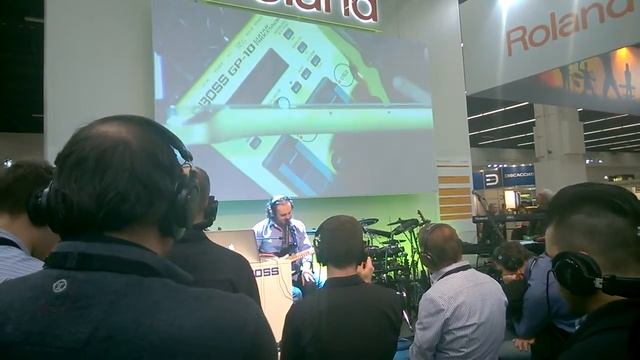 Boss GP-10 Guitar Processor Debut on Musicmesse 2014 in Frankfurt смотреть онлайн