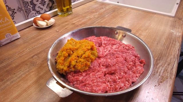 Правильные КОТЛЕТЫ из Говядины. Никакого хлеба! Всё Только Полезное! смотреть онлайн