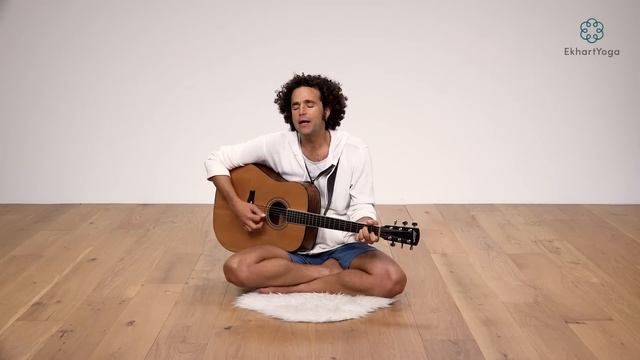 Hey Ma Durga - Mantra Chanting with David Lurey смотреть онлайн
