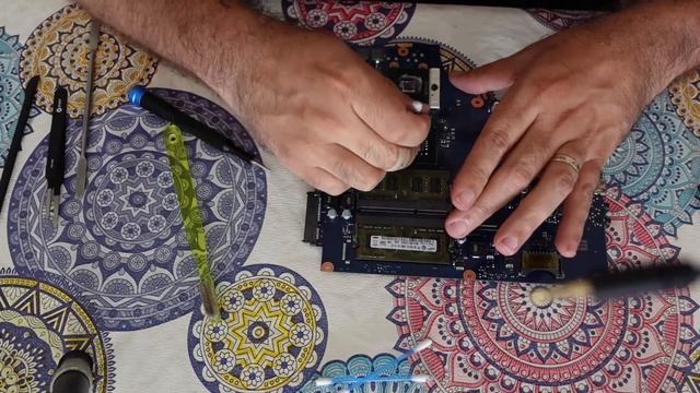 Limpieza Notebook Samsung RV508 pasta térmica híper seca ??? смотреть онлайн