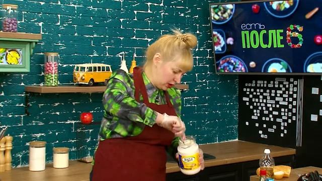 Есть после 6. Бутерброды с икрой минтая и роллы от тёти Анюты смотреть онлайн