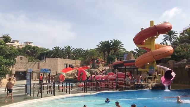 Waterpark Spain Aqualand torremolinos crazy rides смотреть онлайн
