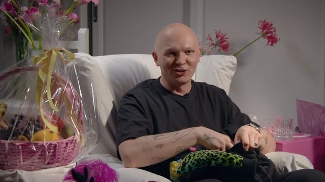 ЧТО МНЕ ПОДАРИЛИ НА ДЕНЬ РОЖДЕНИЯ смотреть онлайн