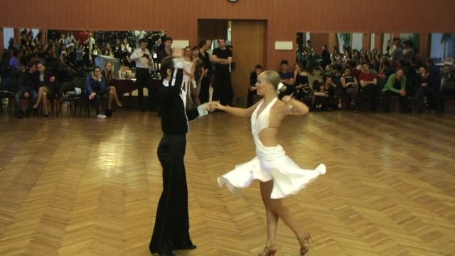 Турнир по хастлу Золото Осени 2011 В класс Финал смотреть онлайн