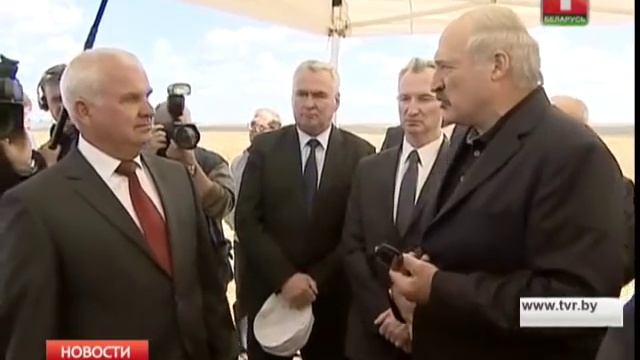 Александр Лукашенко посетил сельхозугодия Минской овощной фабрики смотреть онлайн
